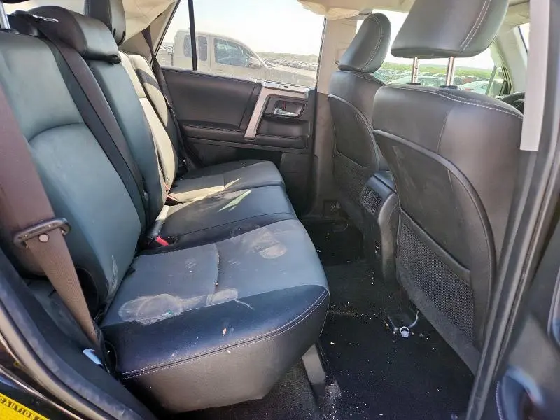 2018 TOYOTA 4RUNNER SR5  