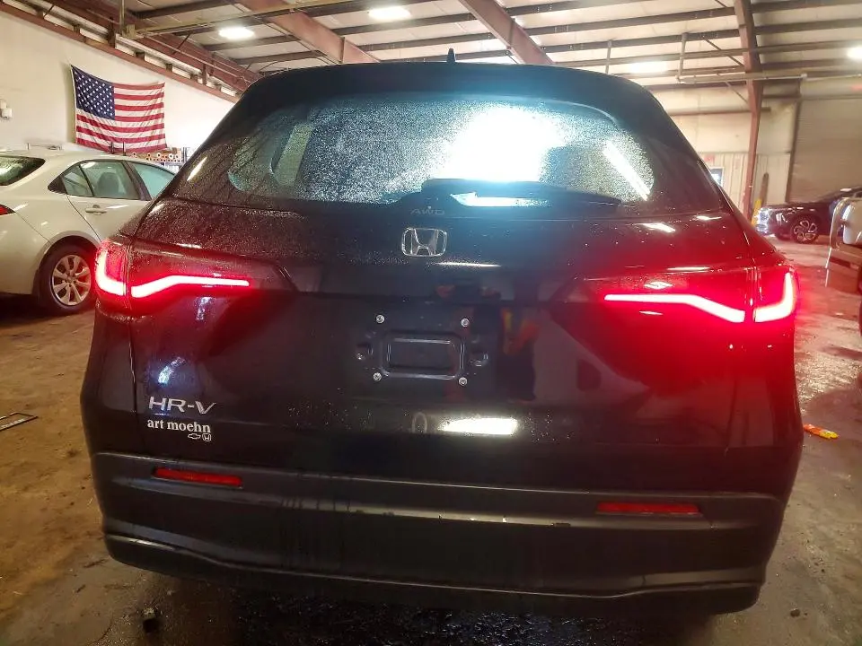 2024 HONDA HR-V LX  