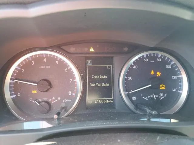 2017 TOYOTA HIGHLANDER LE  