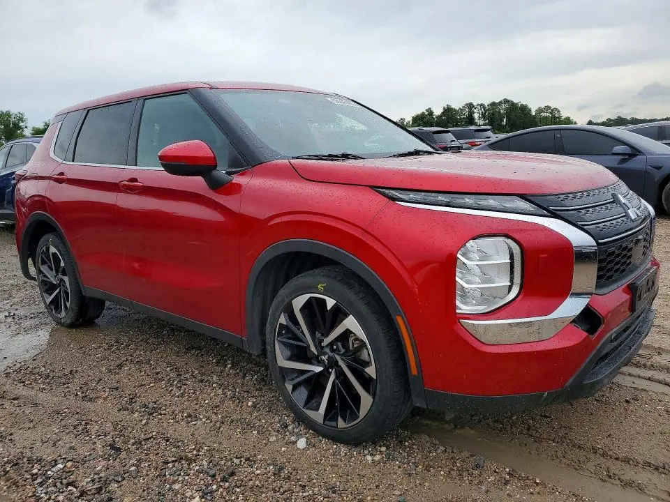 2022 MITSUBISHI OUTLANDER   