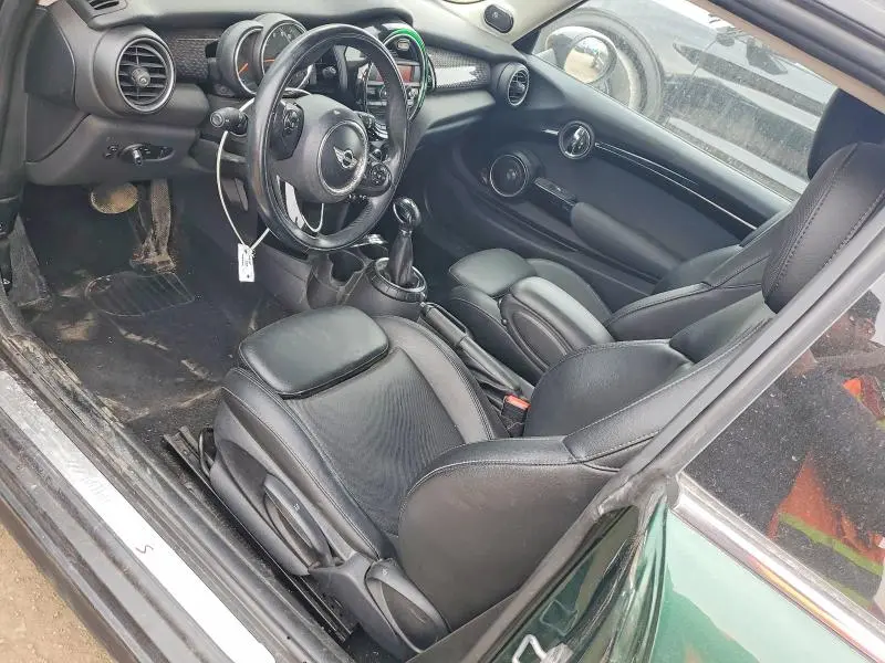 2015 MINI COOPER S  