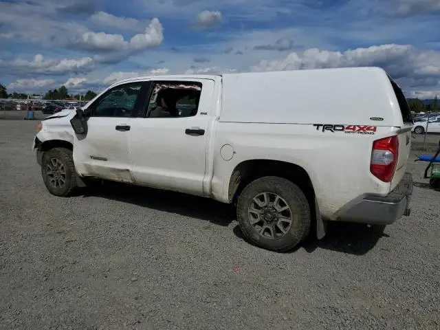 2017 TOYOTA TUNDRA CREWMAX SR5  
