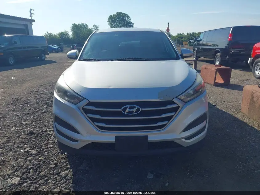 2018 HYUNDAI TUCSON SE