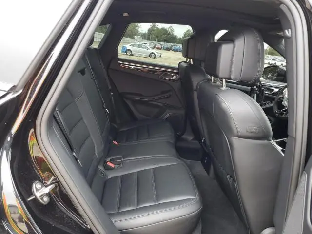 2024 PORSCHE MACAN GTS  