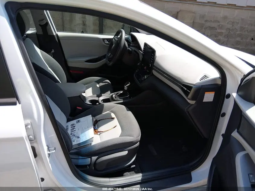 2020 HYUNDAI IONIQ HYBRID BLUE