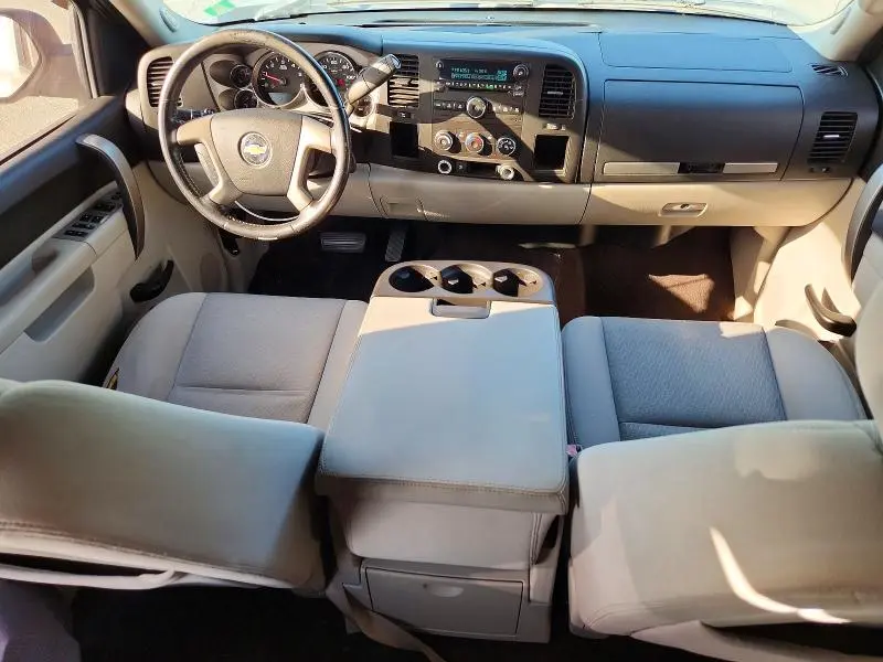 2010 CHEVROLET SILVERADO C1500 LT  