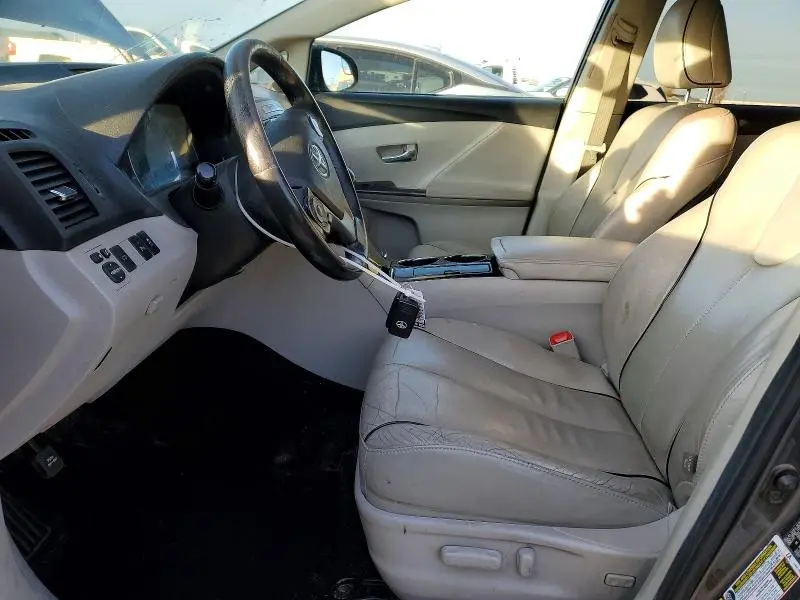 2014 TOYOTA VENZA LE  