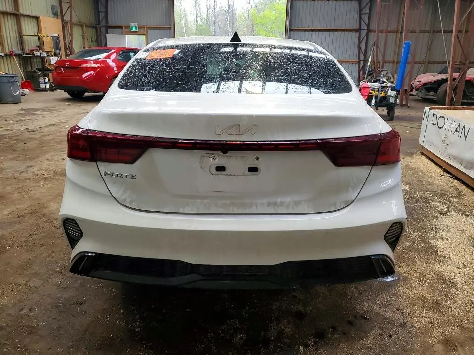 2023 KIA FORTE EX  