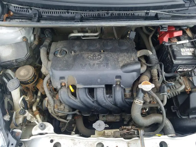 2017 TOYOTA YARIS 5-DOOR L  