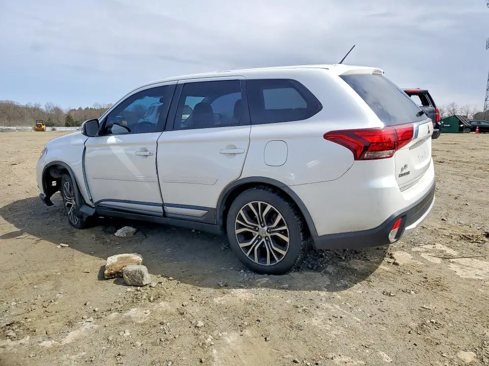 2016 MITSUBISHI OUTLANDER SE  