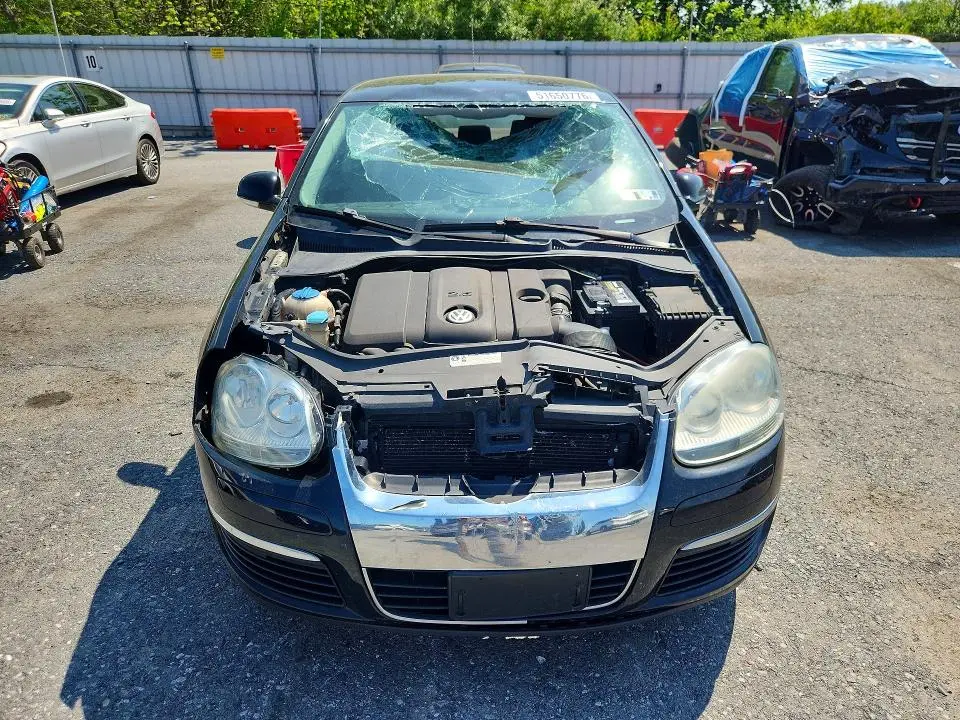 2010 VOLKSWAGEN JETTA S   