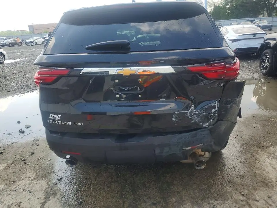 2023 CHEVROLET TRAVERSE LT  