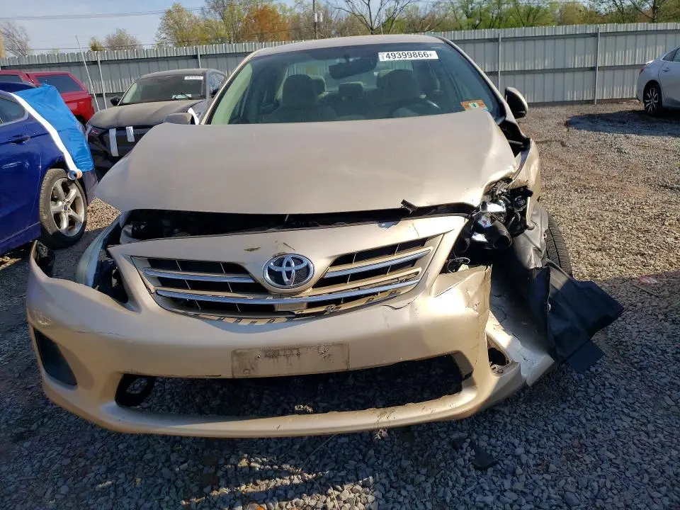 2013 TOYOTA COROLLA LE  