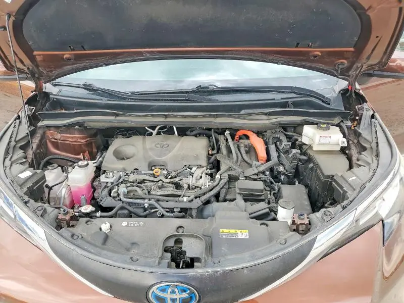 2021 TOYOTA SIENNA LE 8-PASSENGER  