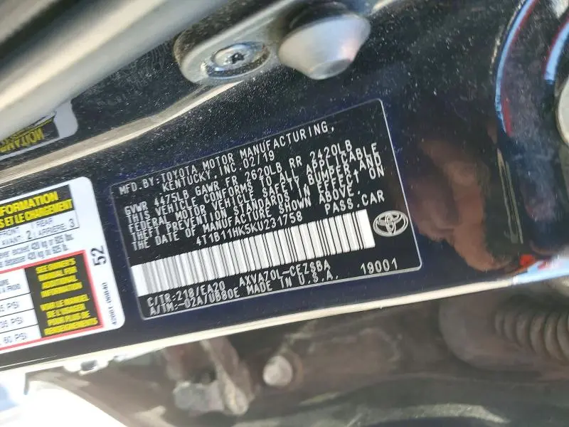 2019 TOYOTA CAMRY SE  