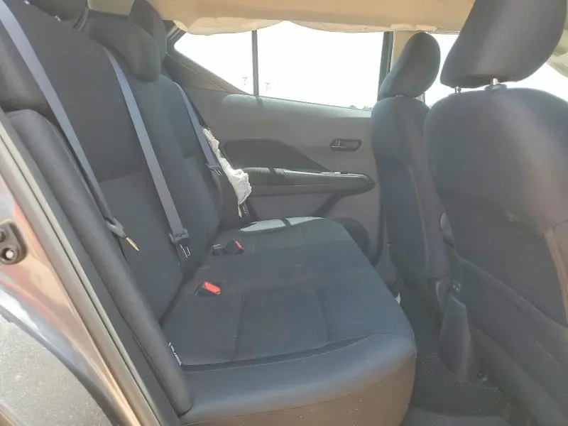 2023 NISSAN KICKS S  