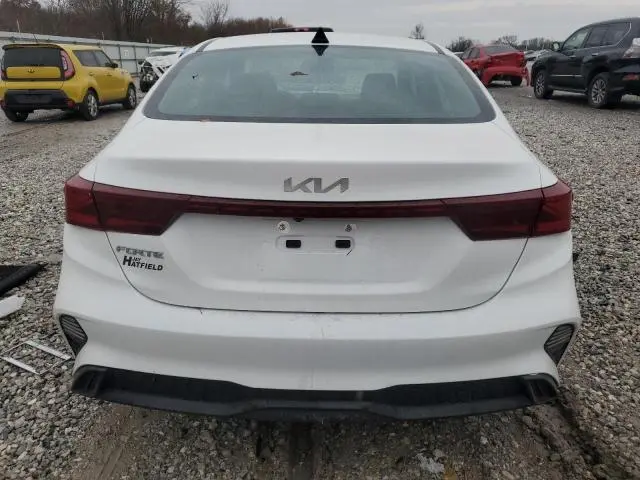2023 KIA FORTE LX  