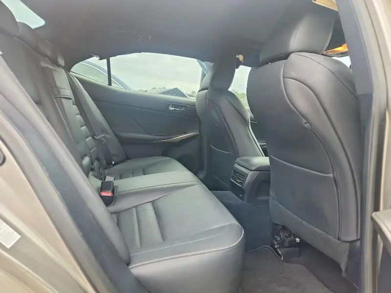 2015 LEXUS IS 250  