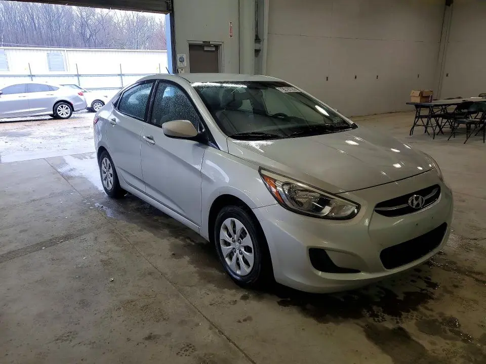 2015 HYUNDAI ACCENT GLS  