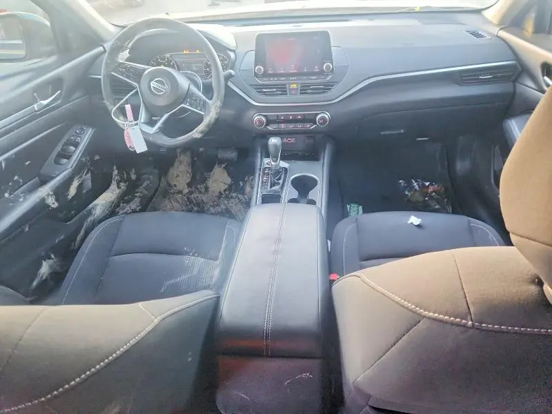 2022 NISSAN ALTIMA SV  