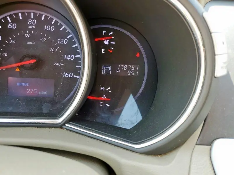 2012 NISSAN MURANO S  