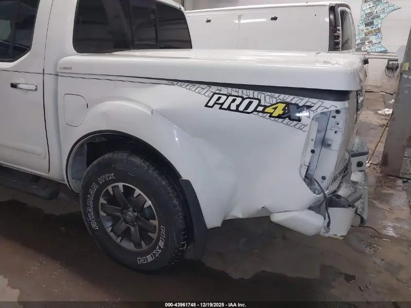 2015 NISSAN FRONTIER PRO-4X