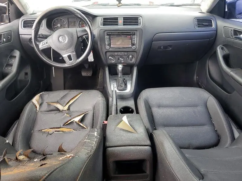 2012 VOLKSWAGEN JETTA SE  