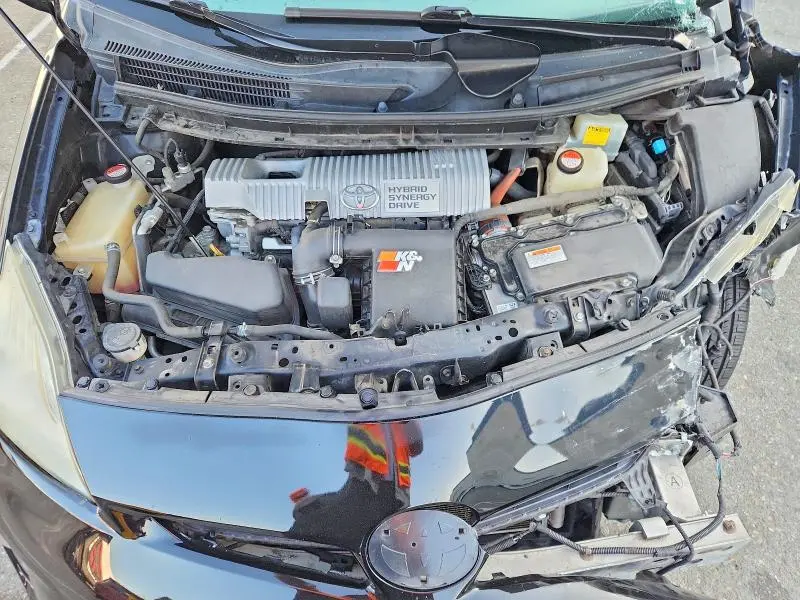2015 TOYOTA PRIUS FOUR  