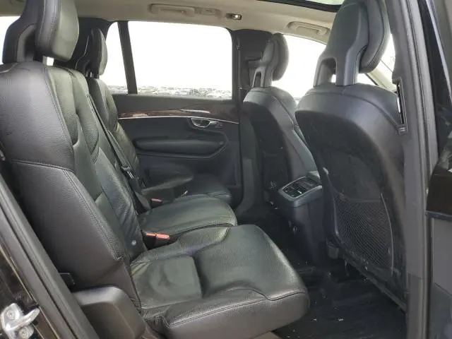 2016 VOLVO XC90 T6  