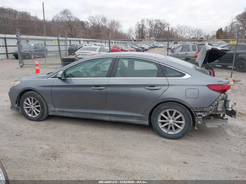 2019 HYUNDAI SONATA SE