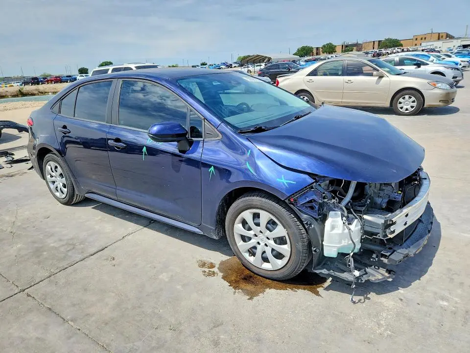 2022 TOYOTA COROLLA LE  