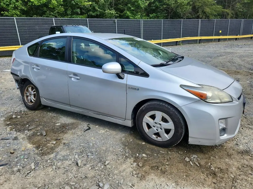 2010 TOYOTA PRIUS II  