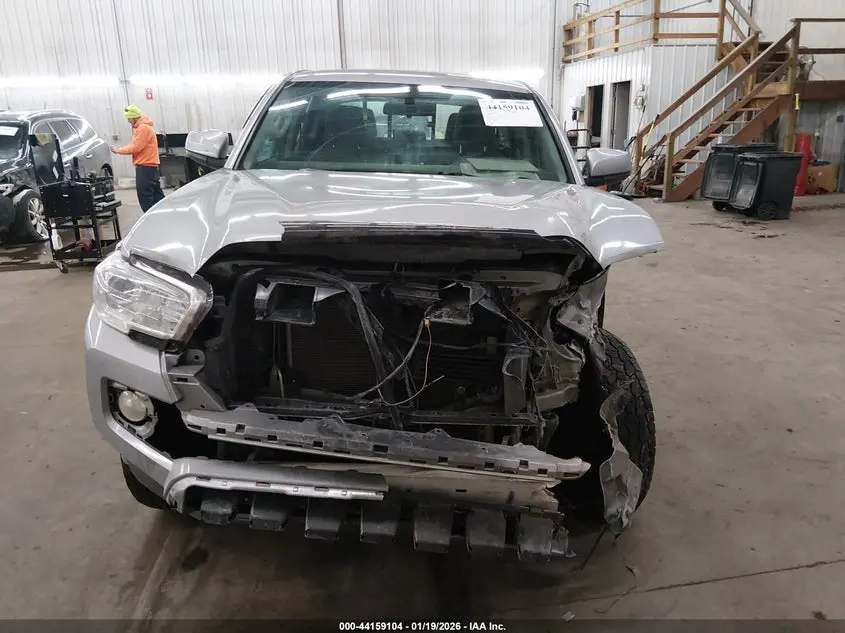 2016 TOYOTA TACOMA SR V6