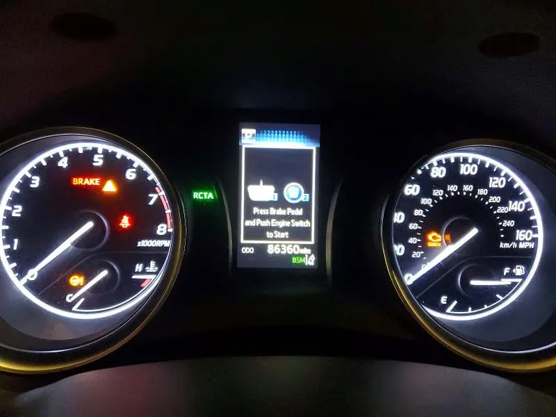 2018 TOYOTA CAMRY SE  