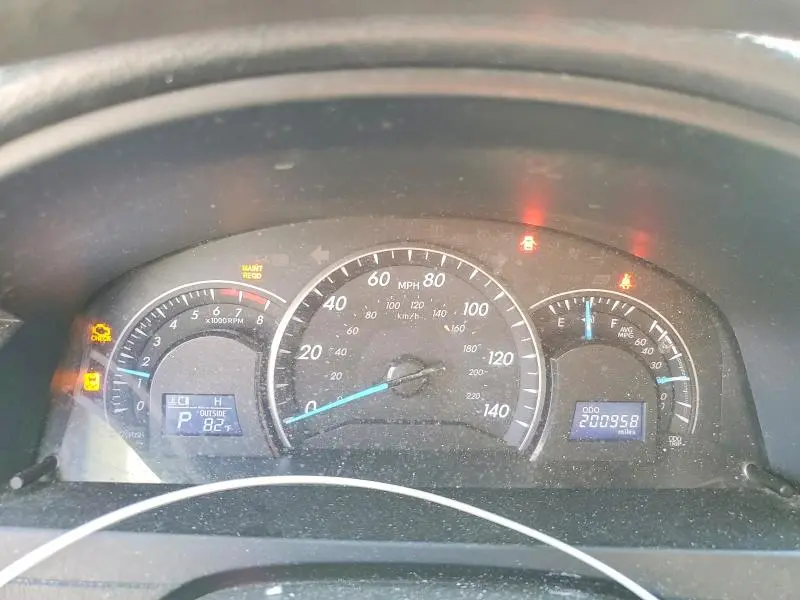 2014 TOYOTA CAMRY LE  