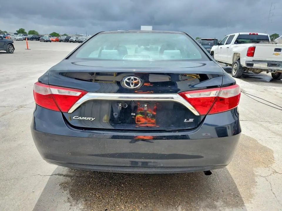 2017 TOYOTA CAMRY LE  