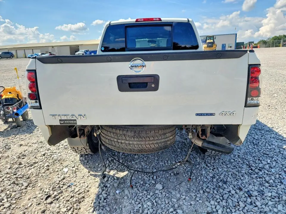 2014 NISSAN TITAN S  