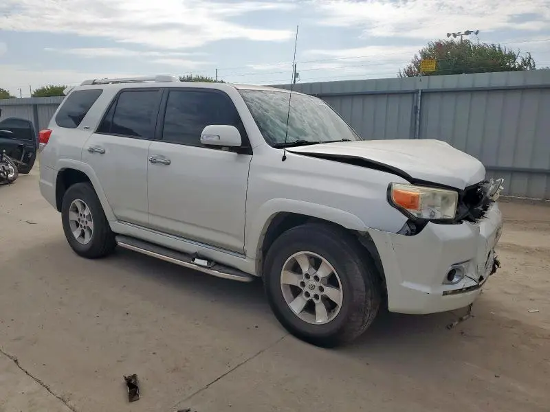 2013 TOYOTA 4RUNNER SR5  