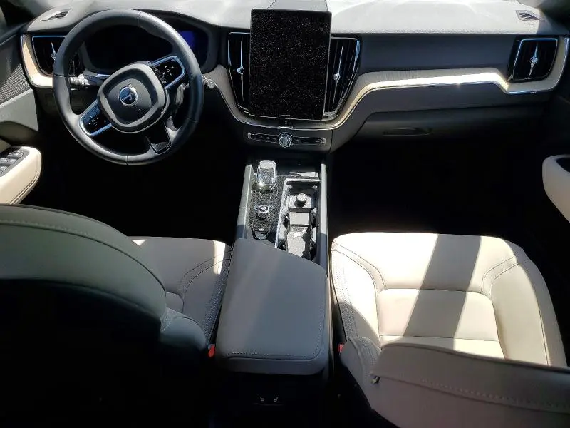 2026 VOLVO XC60 CORE  