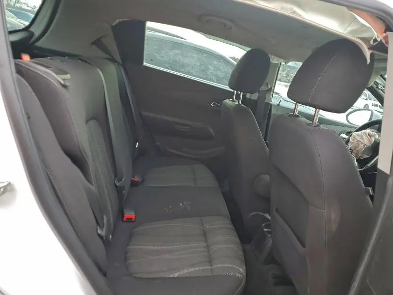 2015 CHEVROLET SONIC LT  