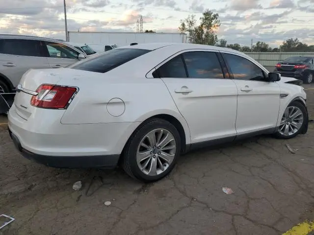 2011 FORD TAURUS LIMITED  