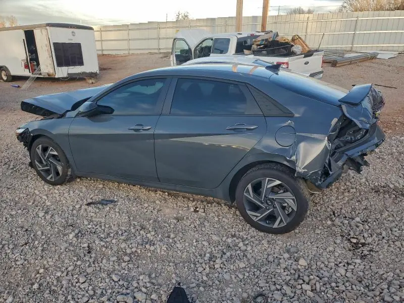2025 HYUNDAI ELANTRA SEL SPORT  