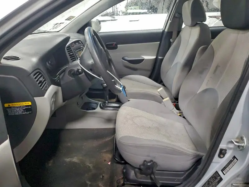 2010 HYUNDAI ACCENT GLS  