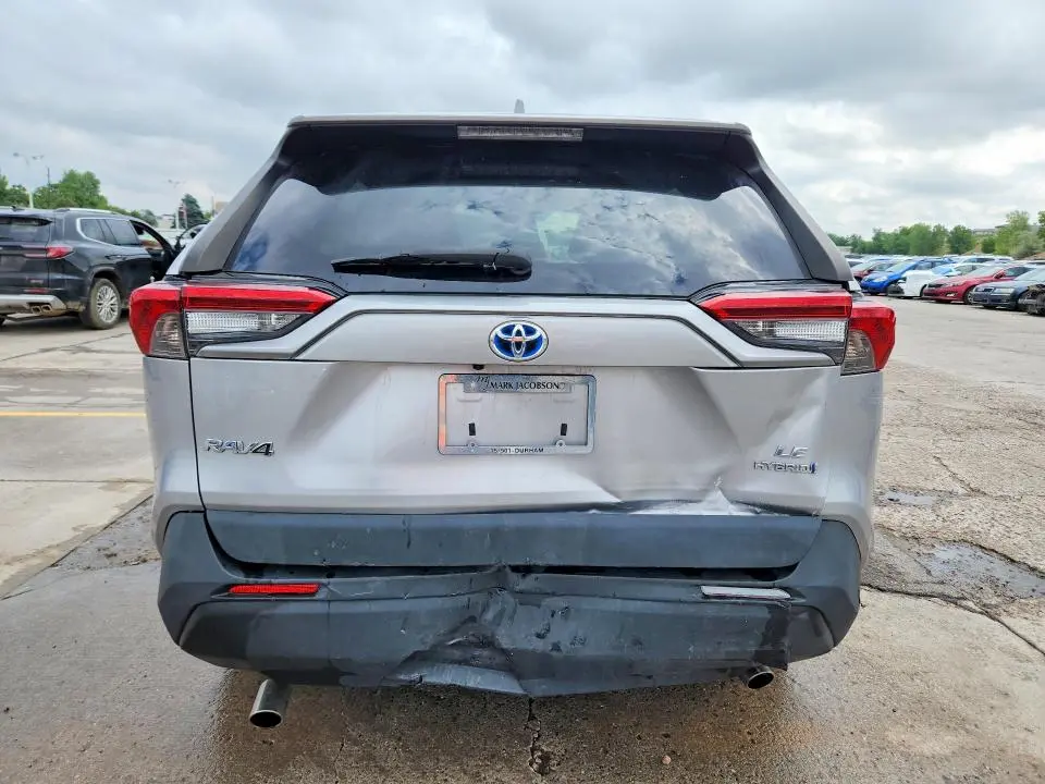 2021 TOYOTA RAV4 LE  