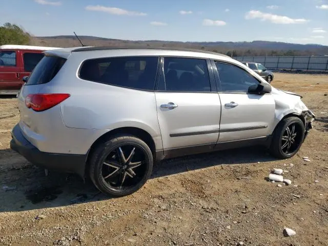 2010 CHEVROLET TRAVERSE LS  