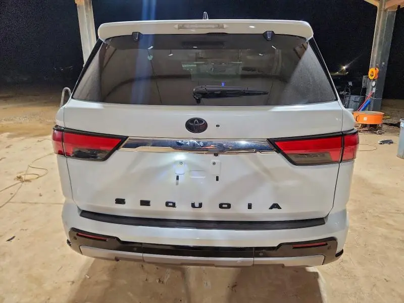 2024 TOYOTA SEQUOIA SR5  