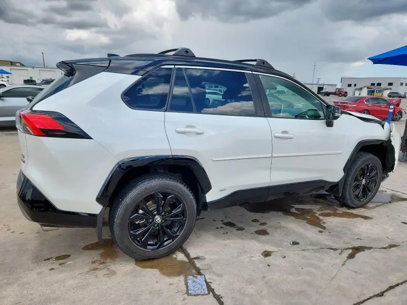 2022 TOYOTA RAV4 XSE  