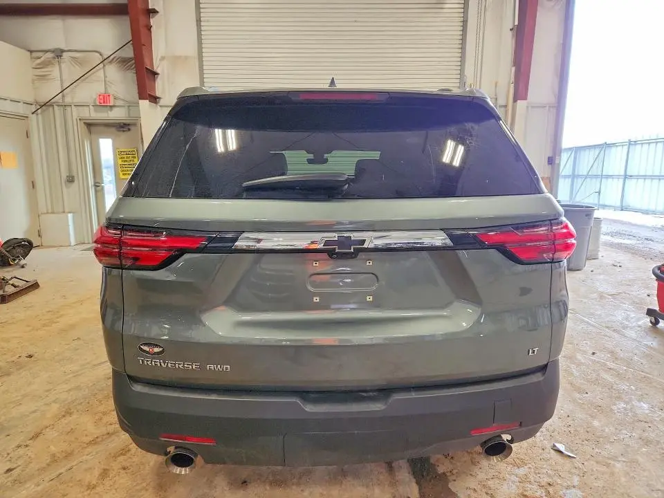 2023 CHEVROLET TRAVERSE LT  