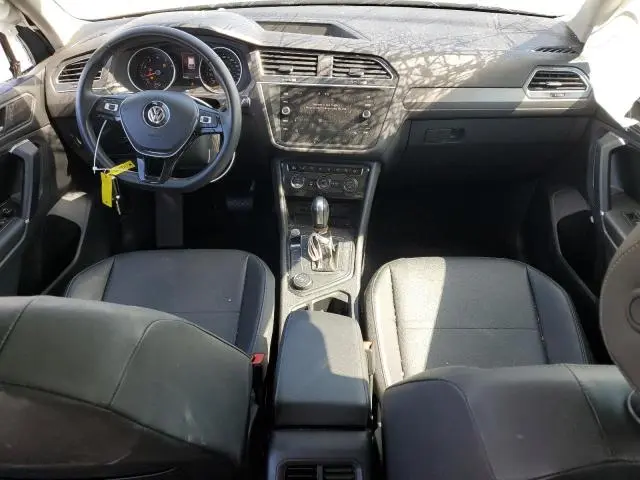 2020 VOLKSWAGEN TIGUAN SE  