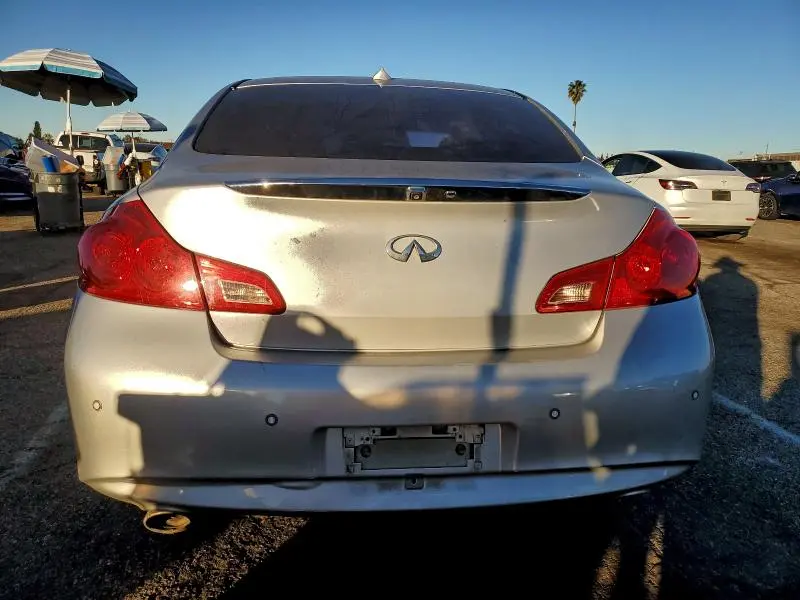 2010 INFINITI G37 BASE  